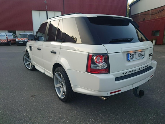 Land Rover Range Rover Sport 4 of 5