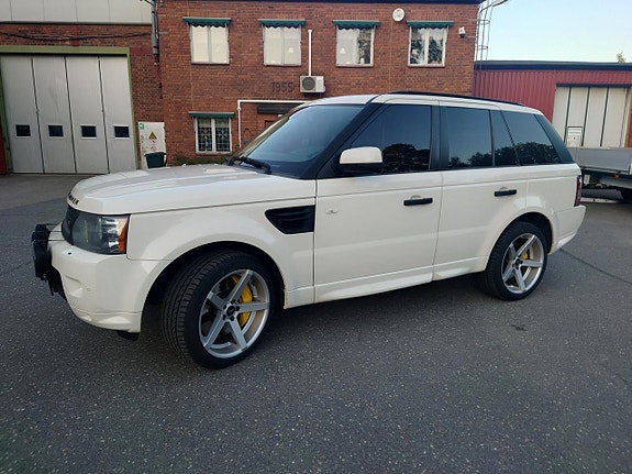 Land Rover Range Rover Sport 2 of 5