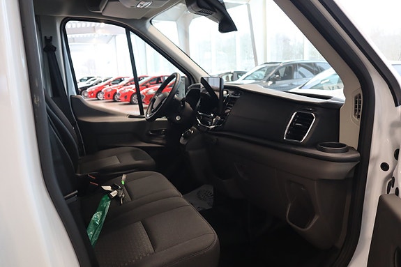 Ford Transit 7 of 12