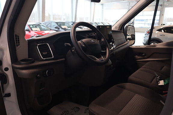 Ford Transit 6 of 12