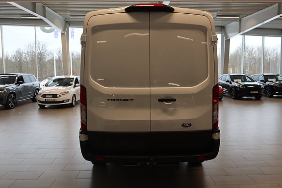 Ford Transit 4 of 5