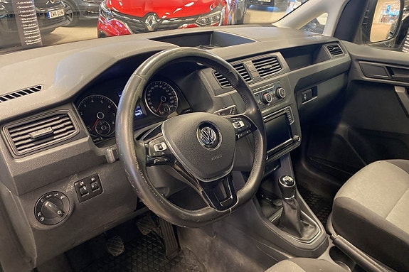 Volkswagen Caddy Maxi 27 of 28