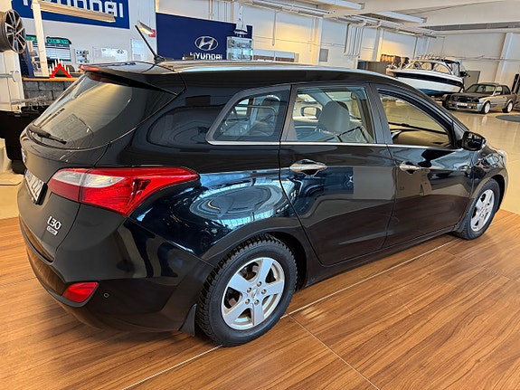 Hyundai i30 3 of 4