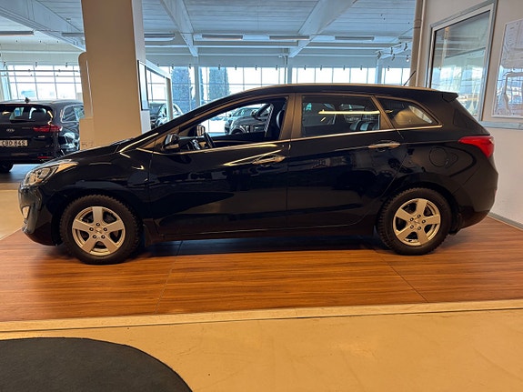 Hyundai i30 2 of 4