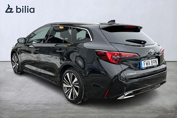 Toyota Corolla 2 of 21