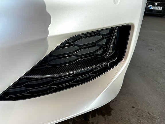 BMW 840i 12 of 29