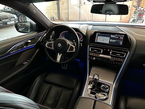 BMW 840i 18 of 29
