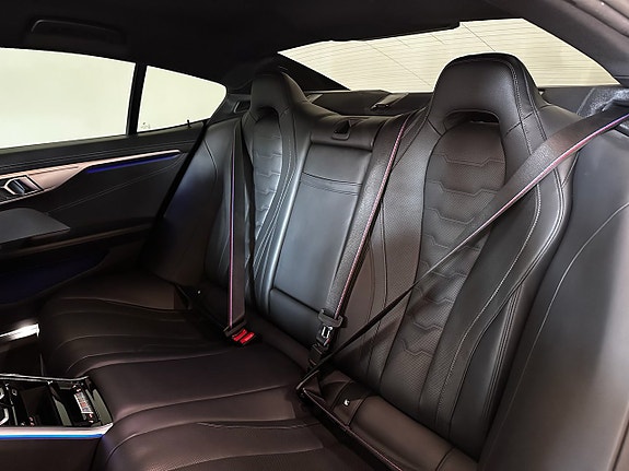 BMW 840i 21 of 29