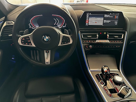 BMW 840i 17 of 29