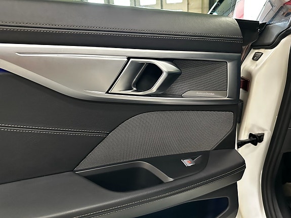 BMW 840i 20 of 29