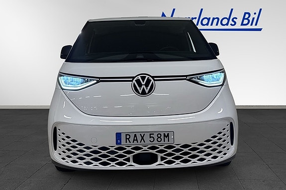 Volkswagen ID. Buzz 2 of 9