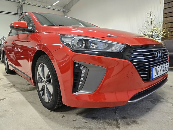Hyundai IONIQ 10 of 21