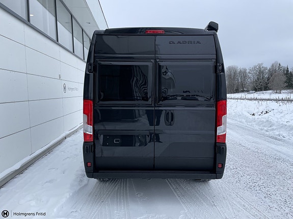 Adria Twin Supreme 600 SPB - Fiat MultiJet3 140HP (103kW) 35L 2 of 14