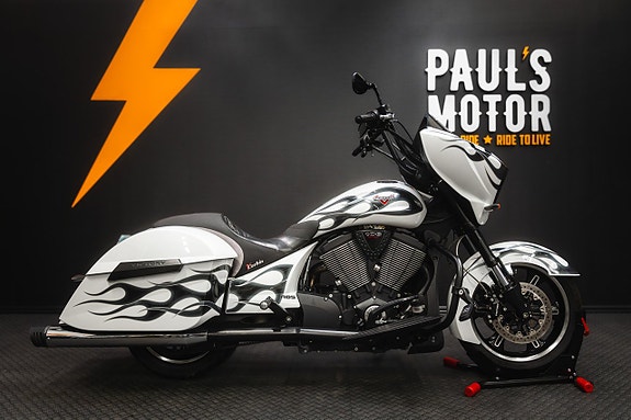 Victory Cross Country Bagger