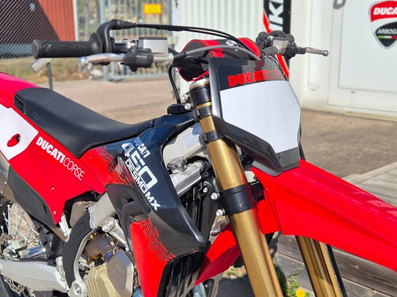 Ducati Desmo450 MX Factory 7 of 11