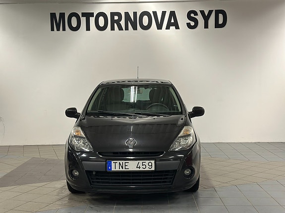 Renault Clio 2 of 7