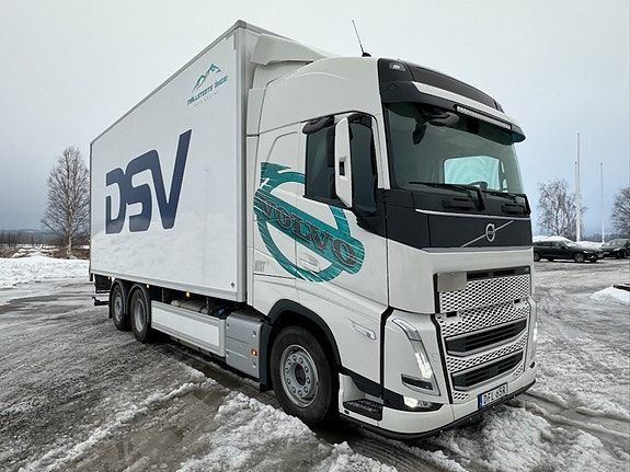 Volvo FH 6x2 fjärrbil