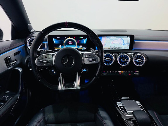 Mercedes-Benz CLA35 23 of 25
