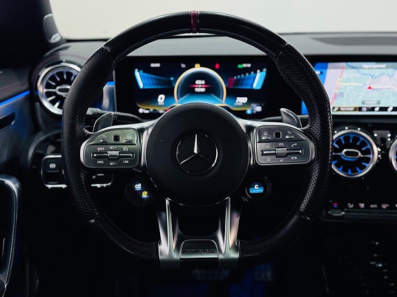 Mercedes-Benz CLA35 22 of 25