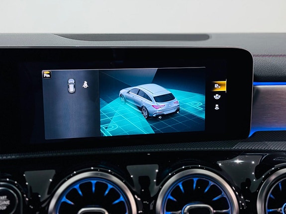 Mercedes-Benz CLA35 19 of 25