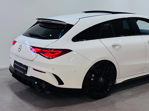 Mercedes-Benz CLA35 24 of 25