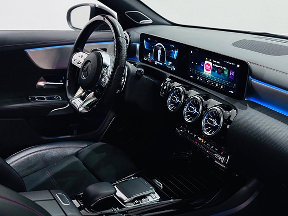 Mercedes-Benz CLA35 5 of 5