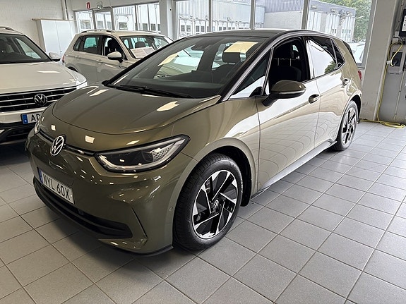 Volkswagen ID.3 3 of 10