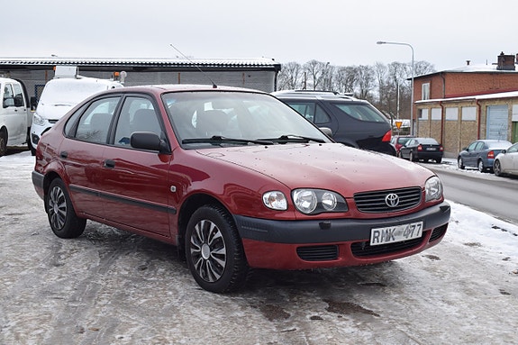 Toyota Corolla 3 of 13