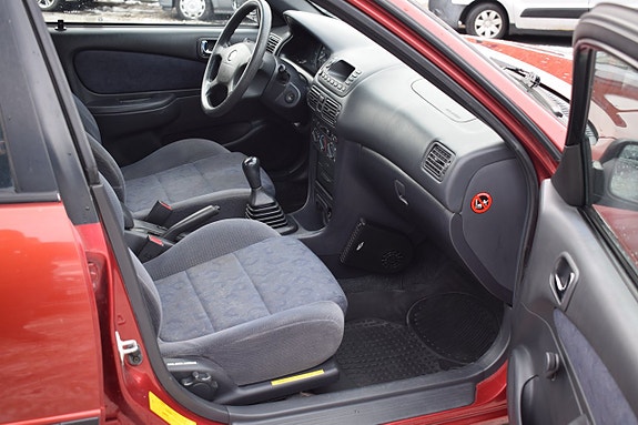 Toyota Corolla 12 of 13