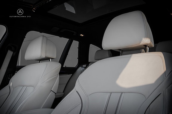 BMW 540i 17 of 29