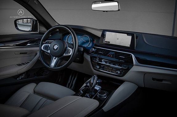 BMW 540i 7 of 29
