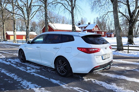 Kia Optima 2 of 5