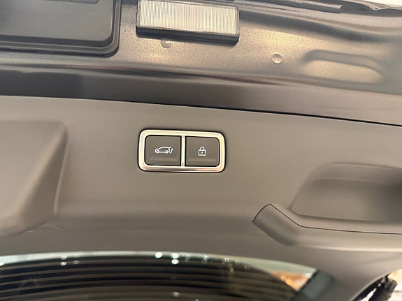 Kia EV9 10 of 16