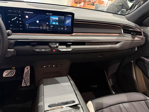 Kia EV9 13 of 16