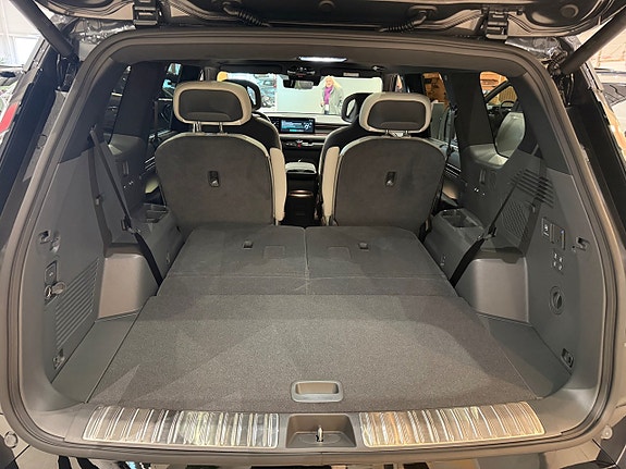 Kia EV9 9 of 16