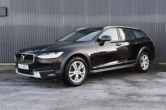 Volvo V90 Cross Country