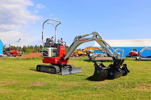 Takeuchi TB210R