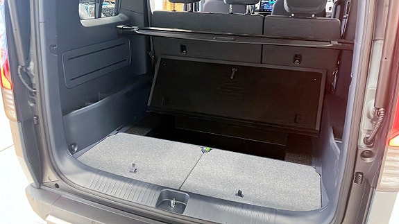 Kia PV5 13 of 24