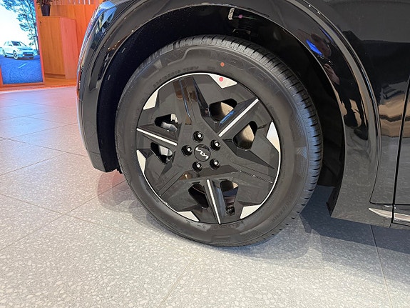 Kia EV6 11 of 13