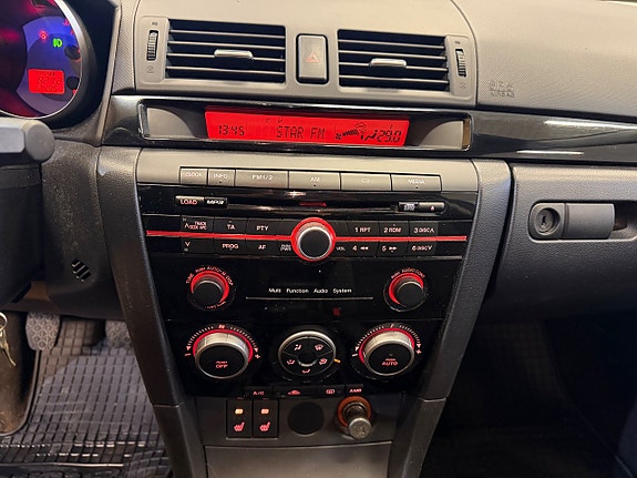Mazda 3 10 of 17