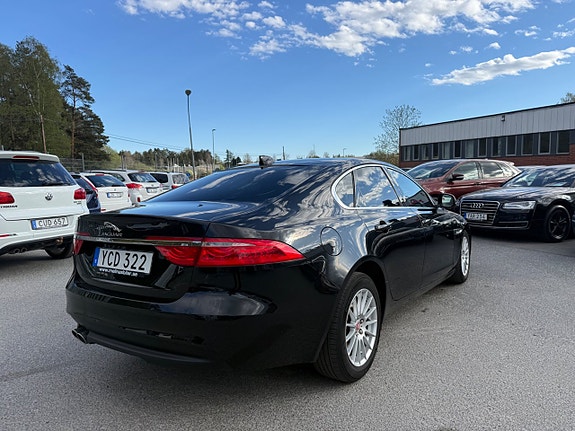 Jaguar XF 6 of 19