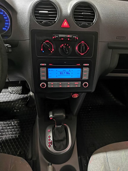 Volkswagen Caddy 10 of 13