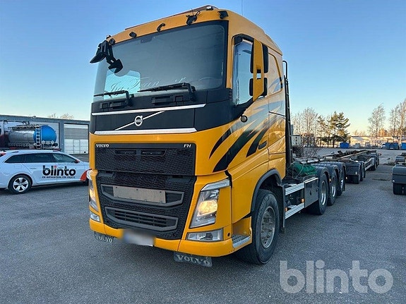 Lastväxlare med släp VOLVO FH 8*4 Lastväxlare Tridem