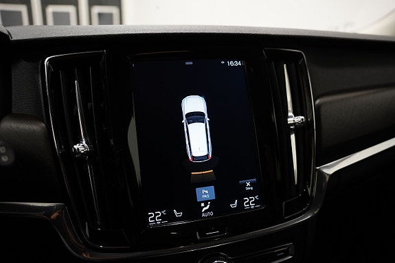 Volvo V90 Cross Country 14 of 20