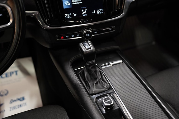 Volvo V90 Cross Country 13 of 20
