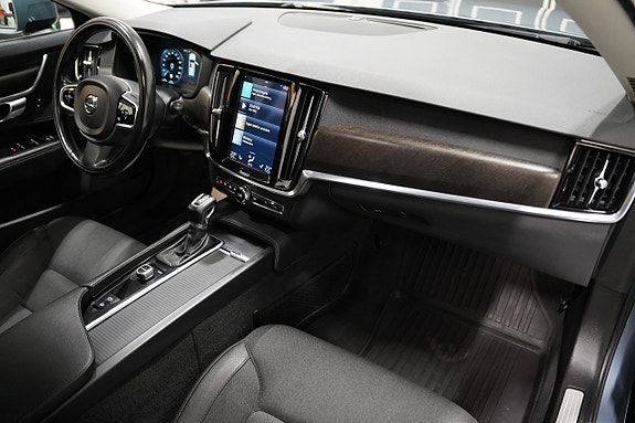 Volvo V90 Cross Country 9 of 20