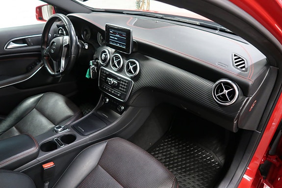 Mercedes-Benz A220 7 of 11