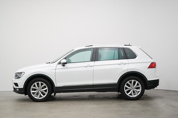 Volkswagen Tiguan 3 of 5