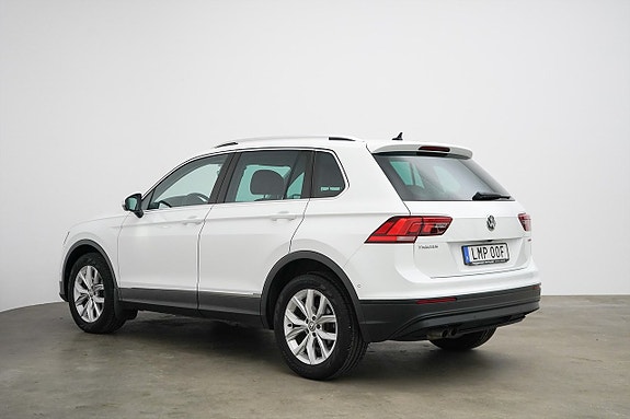 Volkswagen Tiguan 4 of 5