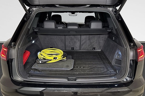 Volkswagen Touareg 5 of 5